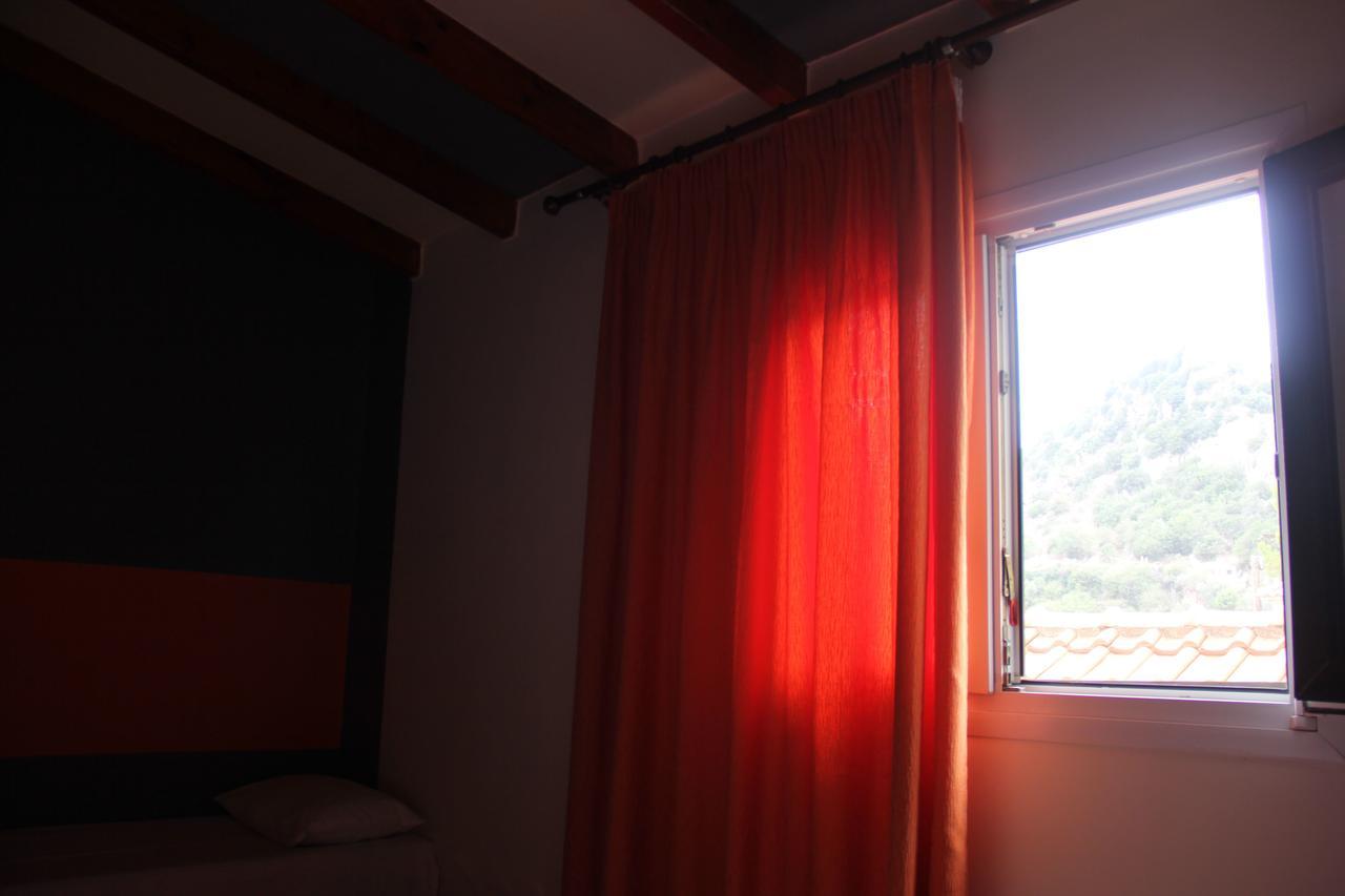 Guesthouse Vrenthi Karítaina 外观 照片