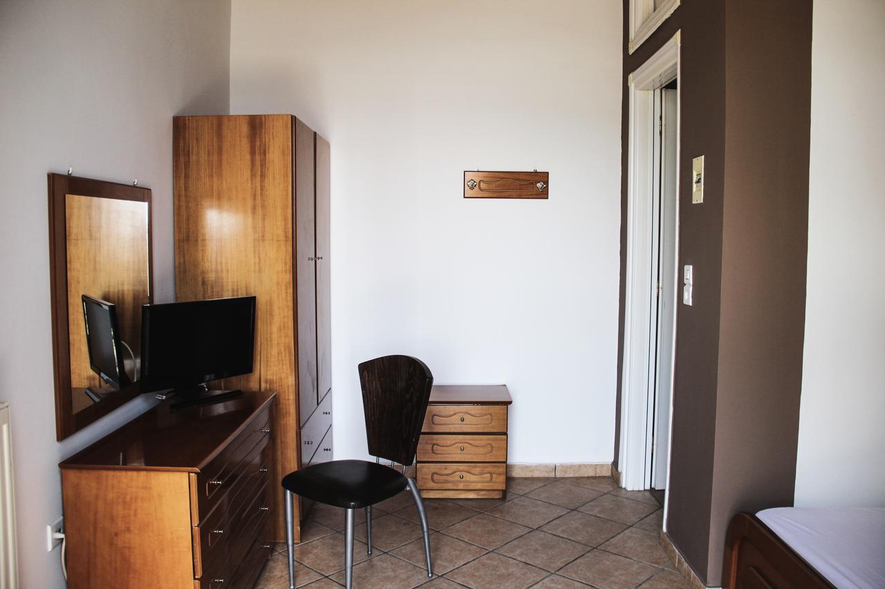 Guesthouse Vrenthi Karítaina 外观 照片